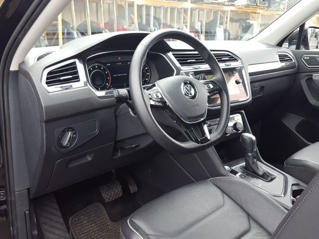 2018 Volkswagen Tiguan (Recovered Theft) 2.0T SEL Premium FWD w/Panoramic Roof - 18381811 - 12