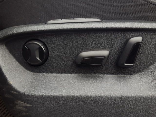 2018 Volkswagen Tiguan (Recovered Theft) 2.0T SEL Premium FWD w/Panoramic Roof - 18381811 - 14