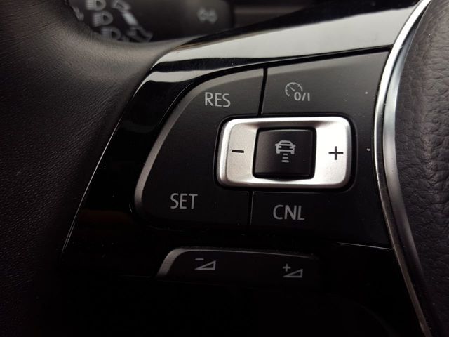 2018 Volkswagen Tiguan (Recovered Theft) 2.0T SEL Premium FWD w/Panoramic Roof - 18381811 - 18