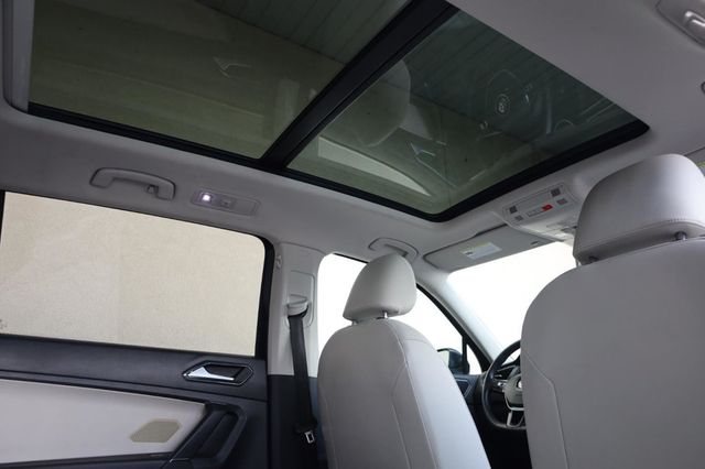 2018 Volkswagen Tiguan SEL - 23047294 - 23