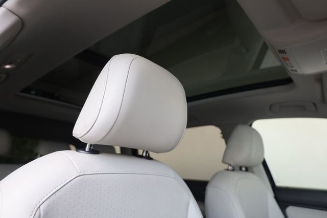 2018 Volkswagen Tiguan SEL - 23047294 - 27