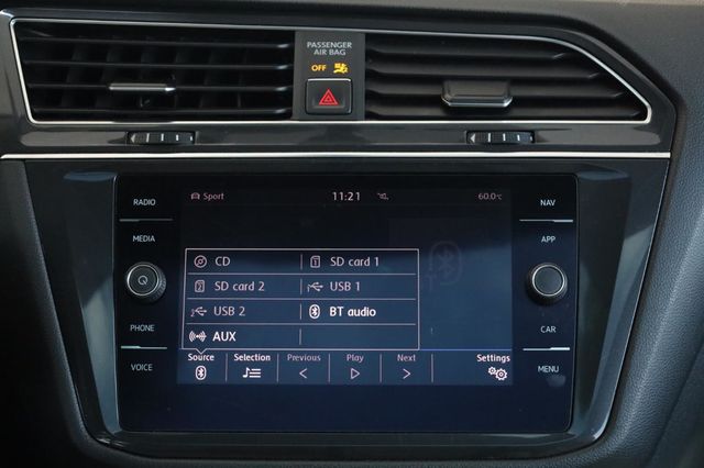 2018 Volkswagen Tiguan SEL - 23047294 - 40