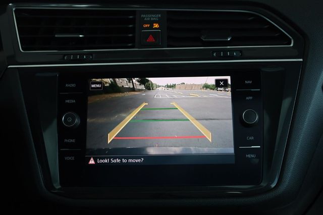 2018 Volkswagen Tiguan SEL - 23047294 - 41