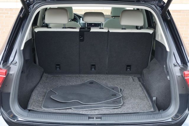2018 Volkswagen Tiguan SEL - 23047294 - 7