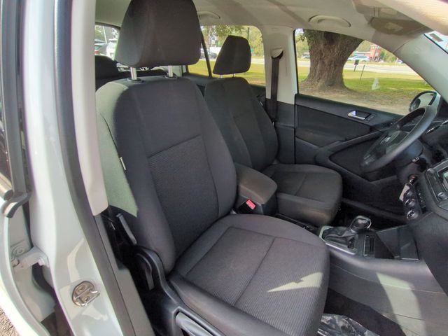 2018 Volkswagen Tiguan Limited 2.0T 4MOTION - 22949504 - 19