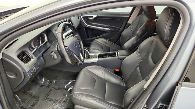 2018 Volvo S60 T5 AWD Dynamic - 23036851 - 19