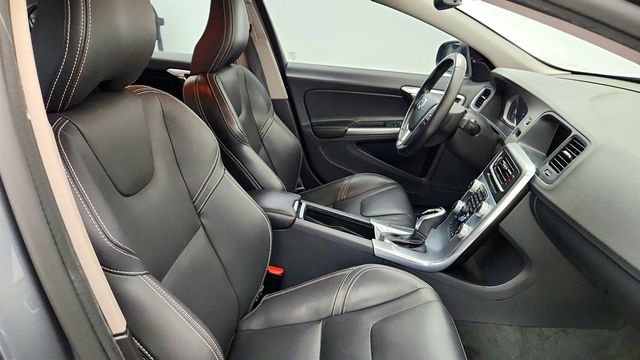 2018 Volvo S60 T5 AWD Dynamic - 23036851 - 23