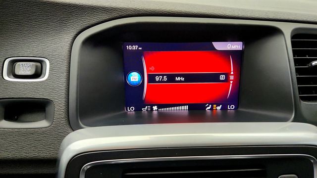 2018 Volvo S60 T5 AWD Dynamic w/ Vision Pkg & Heated Steering Wheel - 23036851 - 18