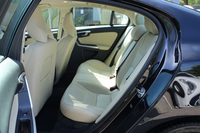 2018 Volvo S60 T5 FWD Dynamic - 23068951 - 30