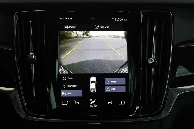 2018 Volvo S90 Momentum - 23057715 - 37