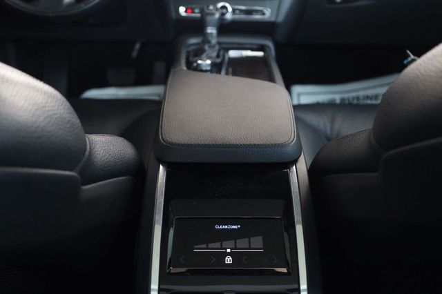 2018 Volvo S90 Momentum - 23057715 - 44