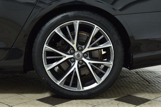 2018 Volvo S90 T5 AWD Momentum - 22948771 - 22