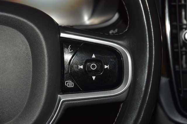 2018 Volvo S90 T5 AWD Momentum - 22948771 - 32