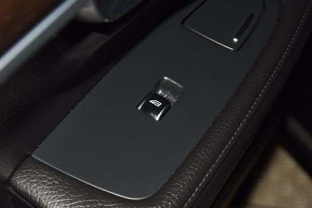 2018 Volvo S90 T5 AWD Momentum - 22948771 - 40