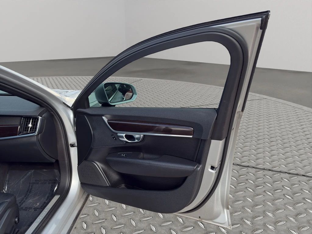 2018 Volvo S90 T5 AWD Momentum - 23020849 - 21