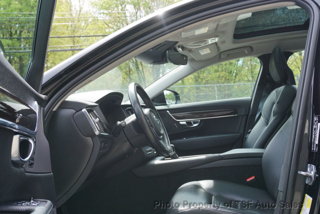 2018 Volvo S90 T5 AWD Momentum NAVI CARPLAY 360 CAMERAS PANO ROOF 19" WHEELS - 23017837 - 9