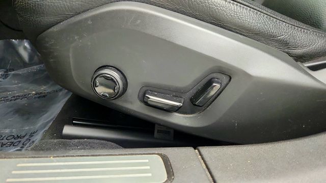 2018 Volvo S90 T5 AWD Momentum w/ Plus & Convenience Packages - 22996171 - 11