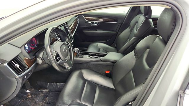 2018 Volvo S90 T5 AWD Momentum w/ Plus & Convenience Packages - 22996171 - 20