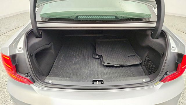 2018 Volvo S90 T5 AWD Momentum w/ Plus & Convenience Packages - 22996171 - 22
