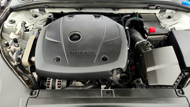 2018 Volvo S90 T5 AWD Momentum w/ Plus & Convenience Packages - 22996171 - 26