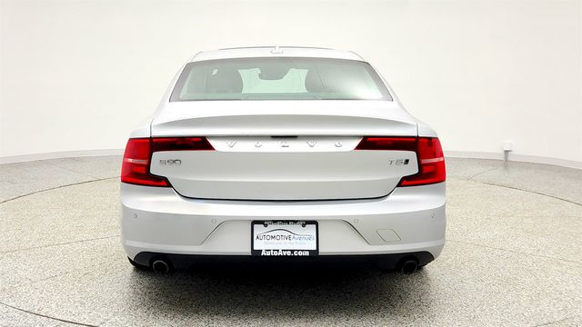 2018 Volvo S90 T5 AWD Momentum w/ Plus & Convenience Packages - 22996171 - 5