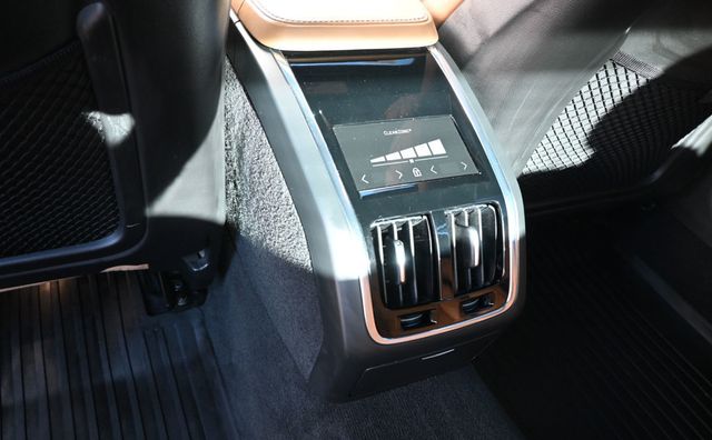 2018 Volvo S90 T6 AWD Inscription Convenience Package - 22971437 - 14