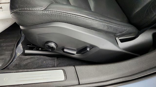 2018 Volvo S90 T6 AWD Momentum with Momentum Plus and Convenience Packages - 22948644 - 11