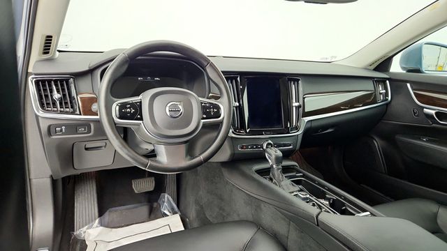 2018 Volvo S90 T6 AWD Momentum with Momentum Plus and Convenience Packages - 22948644 - 12