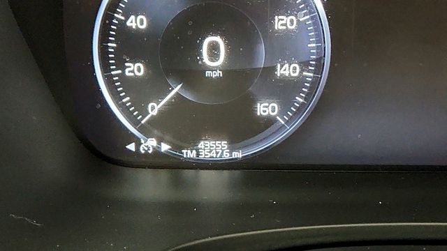 2018 Volvo S90 T6 AWD Momentum with Momentum Plus and Convenience Packages - 22948644 - 15