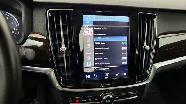 2018 Volvo S90 T6 AWD Momentum with Momentum Plus and Convenience Packages - 22948644 - 17