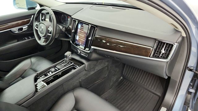 2018 Volvo S90 T6 AWD Momentum with Momentum Plus and Convenience Packages - 22948644 - 24