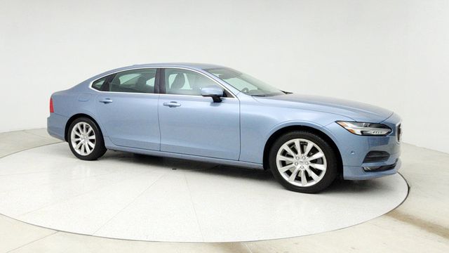 2018 Volvo S90 T6 AWD Momentum with Momentum Plus and Convenience Packages - 22948644 - 2