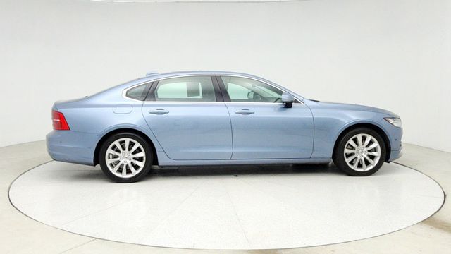 2018 Volvo S90 T6 AWD Momentum with Momentum Plus and Convenience Packages - 22948644 - 3