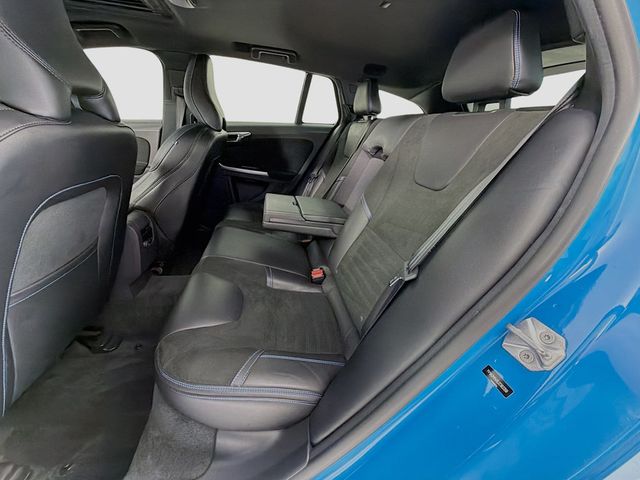 2018 Volvo V60 Polestar AWD - 23073463 - 25