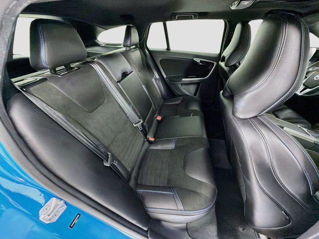 2018 Volvo V60 Polestar AWD - 23073463 - 27