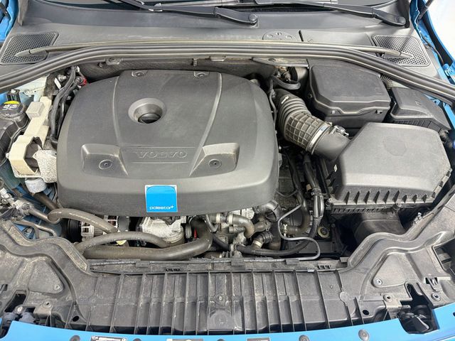 2018 Volvo V60 Polestar AWD - 23073463 - 30