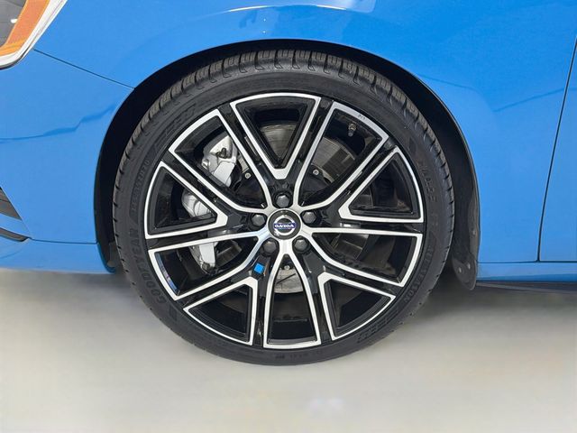 2018 Volvo V60 Polestar AWD - 23073463 - 32