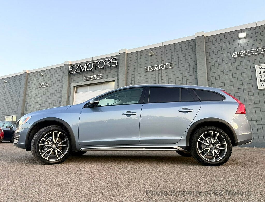 2018 Volvo V60 Cross Country ONE OWNER! 21528 KMS ONLY!! CERTIFIED! - 22920413 - 0