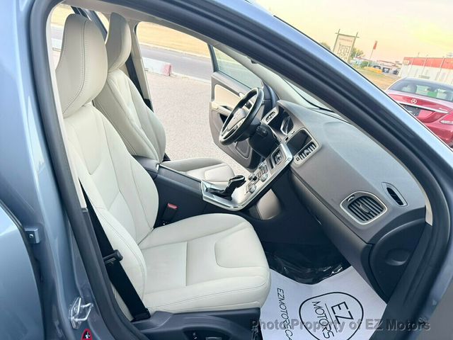 2018 Volvo V60 Cross Country ONE OWNER! 21528 KMS ONLY!! CERTIFIED! - 22920413 - 19