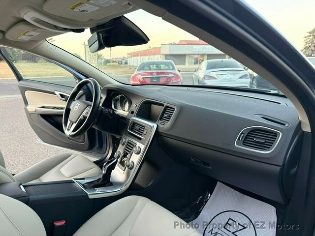2018 Volvo V60 Cross Country ONE OWNER! 21528 KMS ONLY!! CERTIFIED! - 22920413 - 21