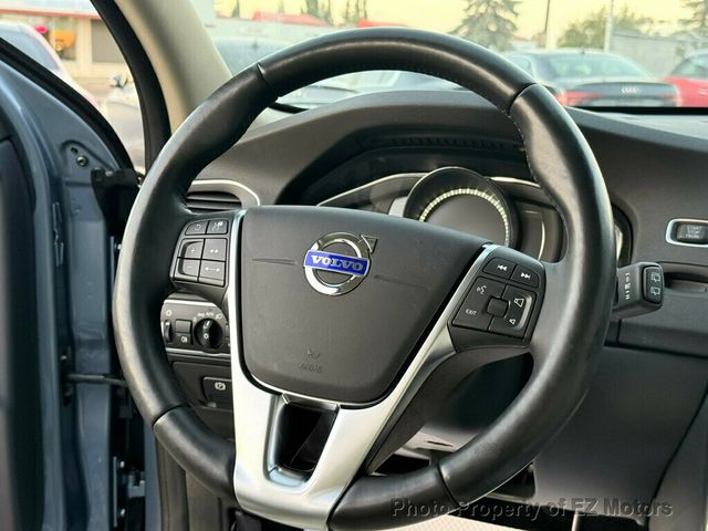 2018 Volvo V60 Cross Country ONE OWNER! 21528 KMS ONLY!! CERTIFIED! - 22920413 - 23