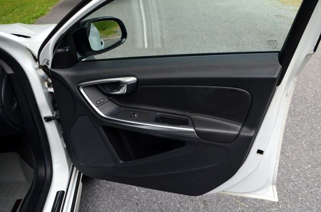 2018 Volvo V60 Cross Country T5 AWD - 22896573 - 12