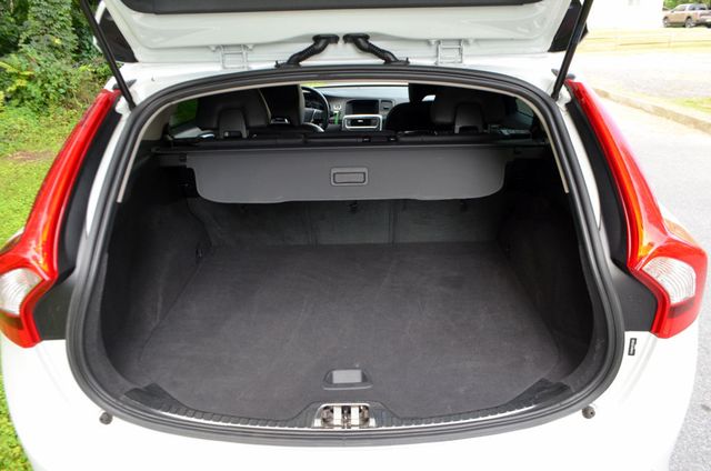 2018 Volvo V60 Cross Country T5 AWD - 22896573 - 17