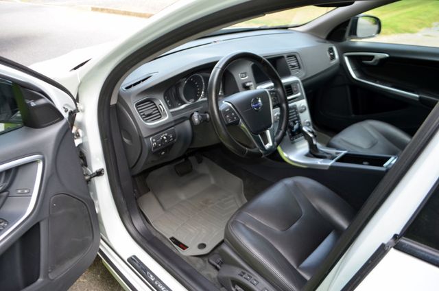 2018 Volvo V60 Cross Country T5 AWD - 22896573 - 21