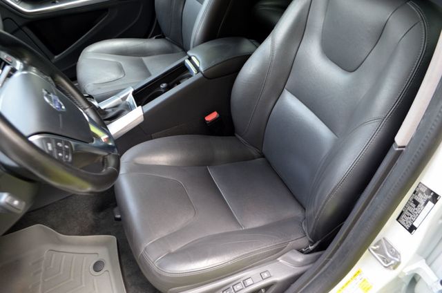 2018 Volvo V60 Cross Country T5 AWD - 22896573 - 26