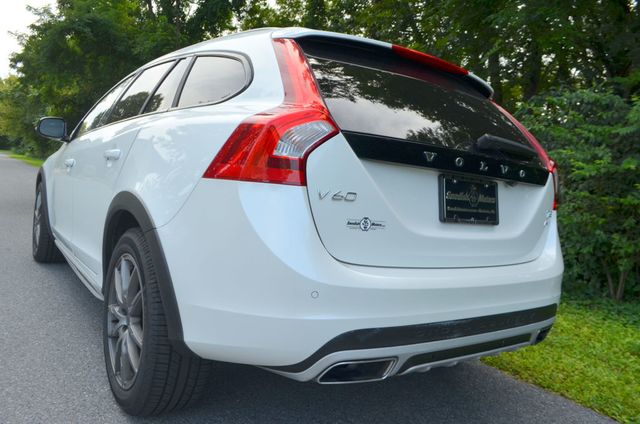 2018 Volvo V60 Cross Country T5 AWD - 22896573 - 34