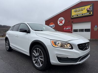 2018 Volvo V60 Cross Country