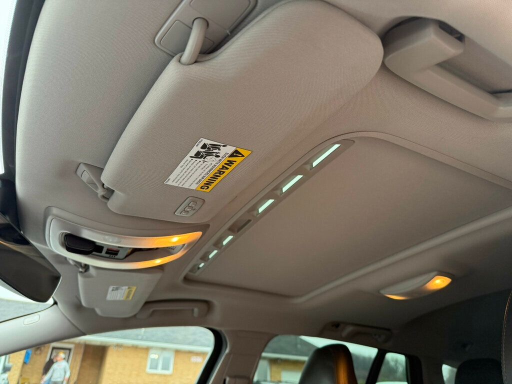 2018 Volvo V60 Cross Country T5 AWD - 22945621 - 24