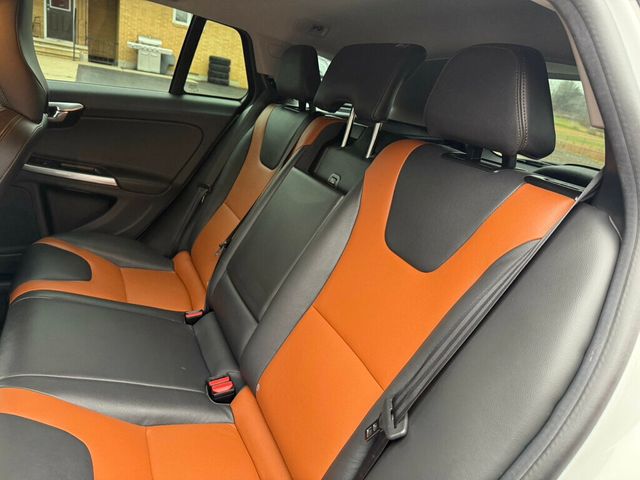 2018 Volvo V60 Cross Country T5 AWD - 22945621 - 28