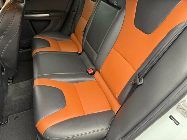 2018 Volvo V60 Cross Country T5 AWD - 22945621 - 29